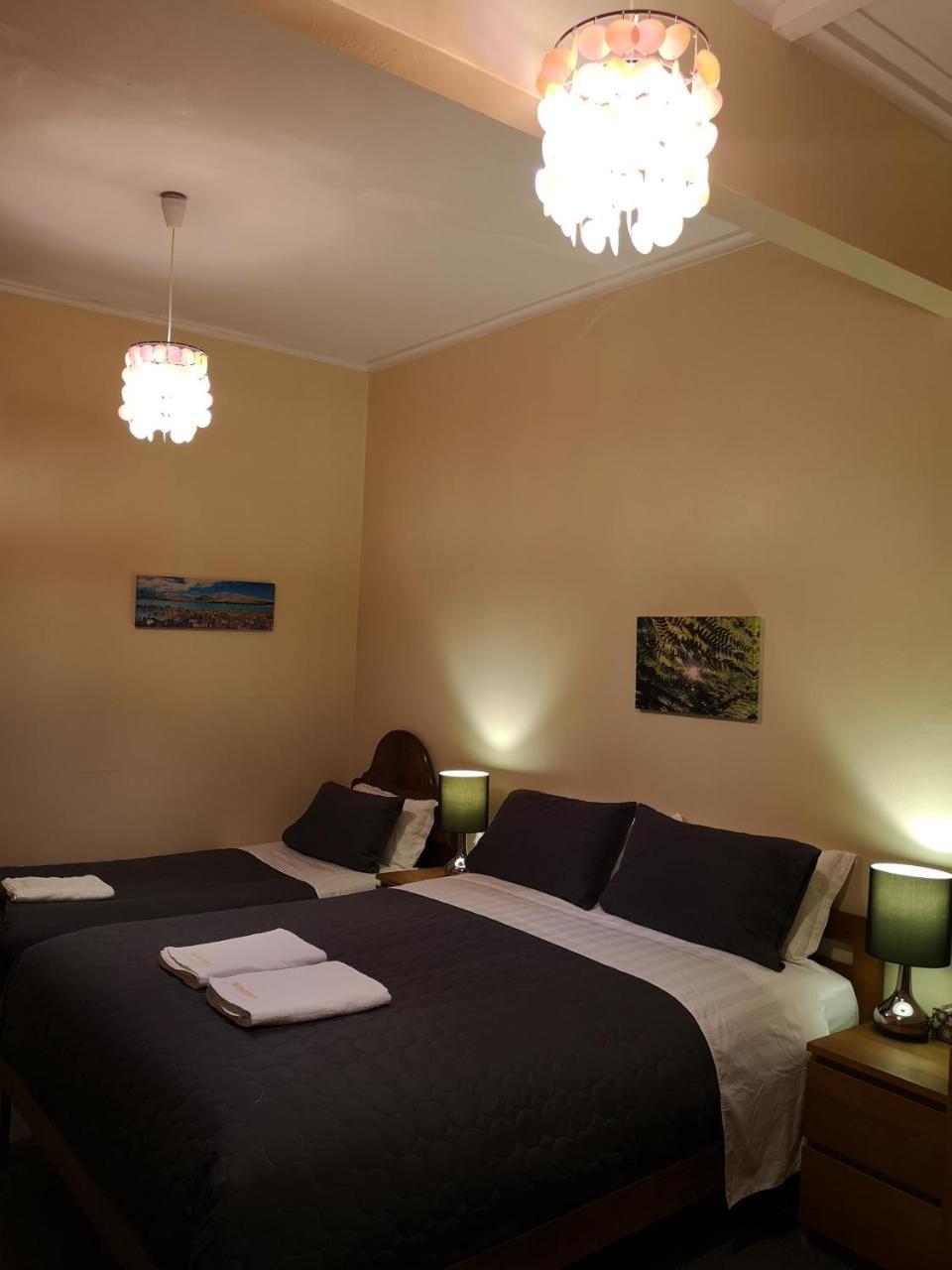 Golden Cross Hotel Вайхі Екстер'єр фото