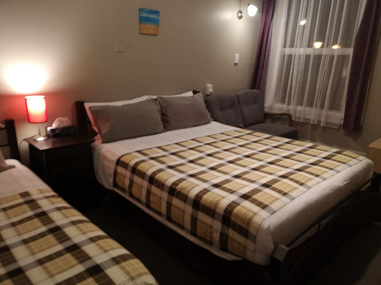 Golden Cross Hotel Вайхі Екстер'єр фото